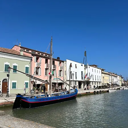 A Schiera A Due Passi Dal Mare * 체제나티코
